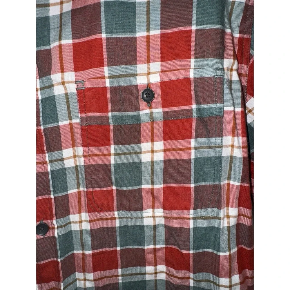 Royal Robins Shirt Men's Size Large Red Plaid Short Sleeve Button Up